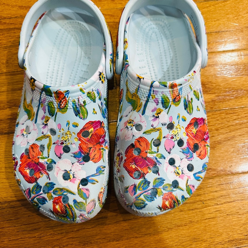 Vera Bradley Crocs
